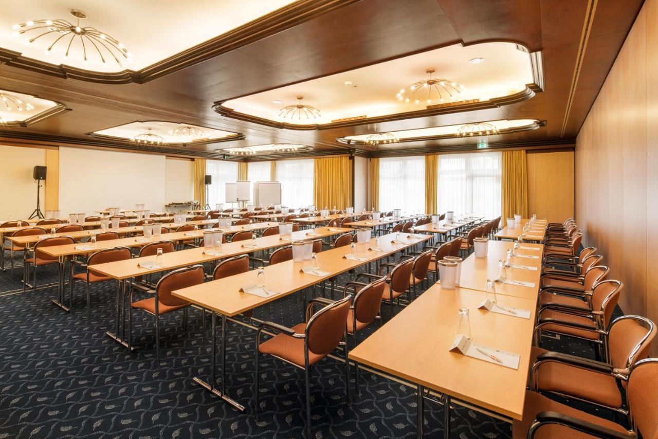 Hotel Am Kurpark バート・ヘルスフェルト エクステリア 写真